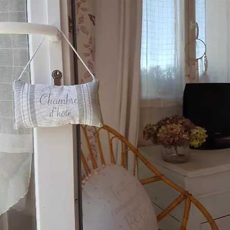 Loretxea Bed & Breakfast Sare