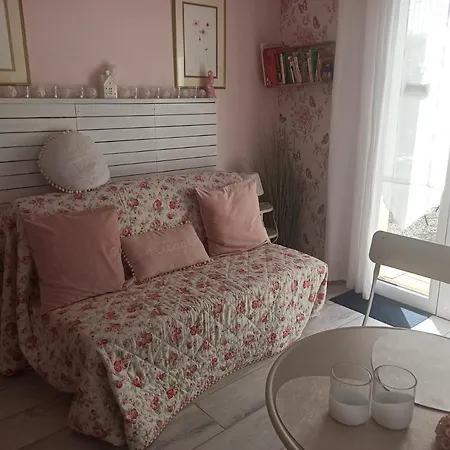 Loretxea Bed & Breakfast Sare