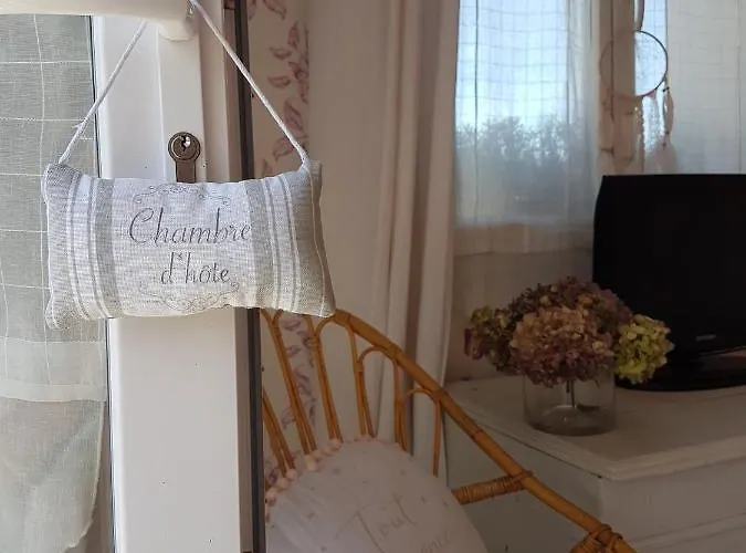 Loretxea Bed & Breakfast Sare