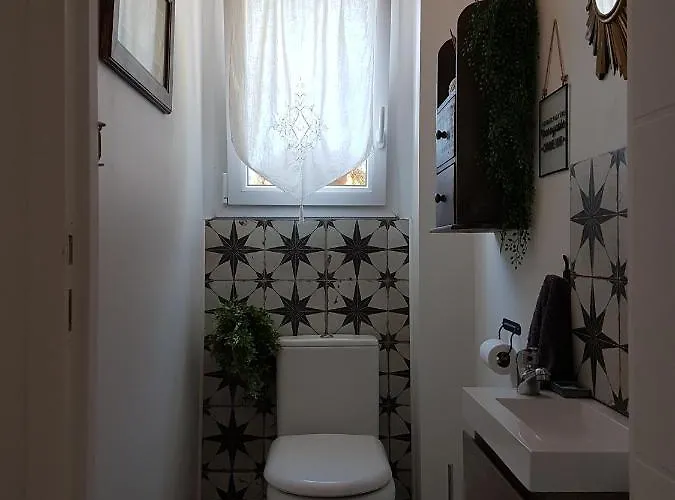 Loretxea Bed & Breakfast Sare